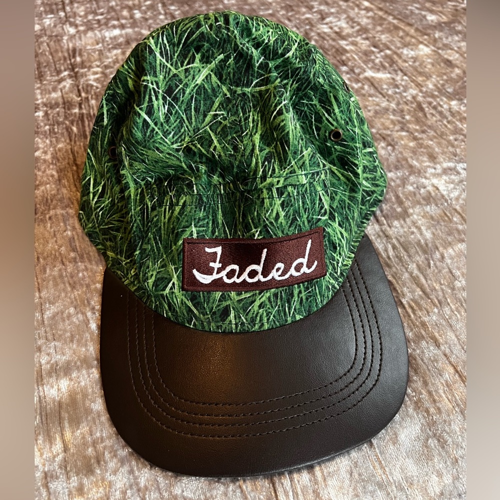 Faded Royalty grass brown Hat